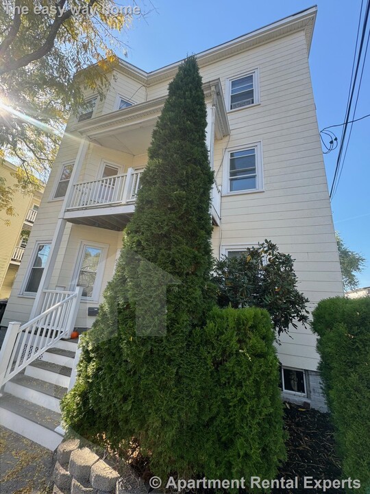 54 Madison Ave in Cambridge, MA - Foto de edificio