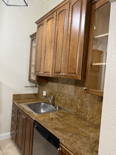 370 N Civic Dr in Walnut Creek, CA - Building Photo - Building Photo