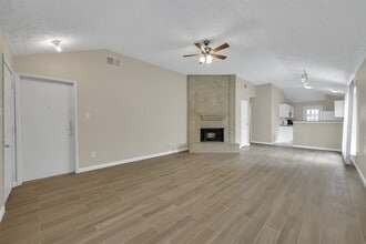 22112 Peachglen Ln in Spring, TX - Building Photo - Building Photo