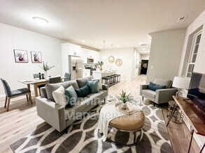 385 N Tuckahoe Rd in Williamstown, NJ - Building Photo - Building Photo