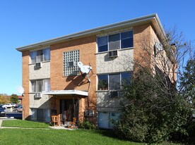 9622 Golf Ter in Des Plaines, IL - Building Photo