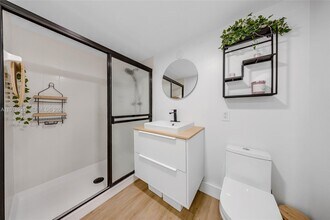 130 S Cypress Rd in Pompano Beach, FL - Building Photo - Building Photo