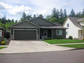 2504 Equestrian Loop S in Salem, OR - Building Photo