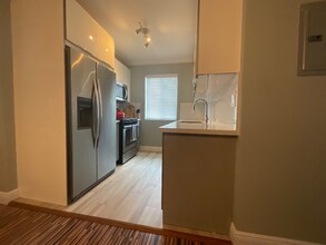7327 Dickens Ave in Miami Beach, FL - Building Photo - Building Photo