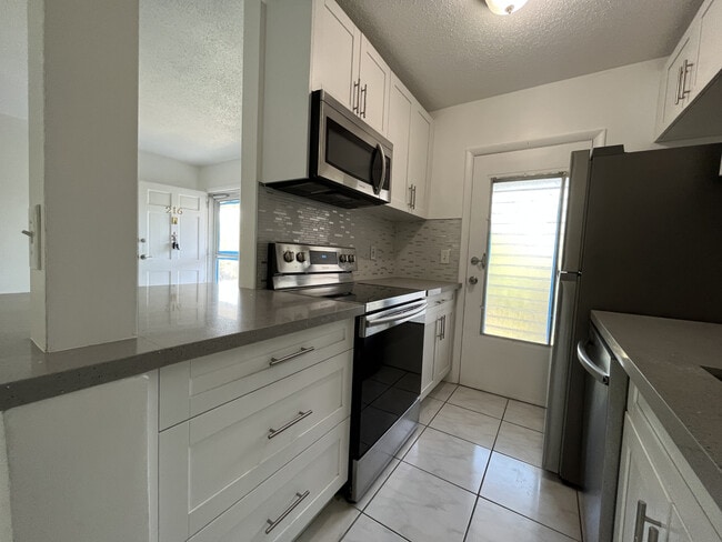 property at 1431 S 14th Ave