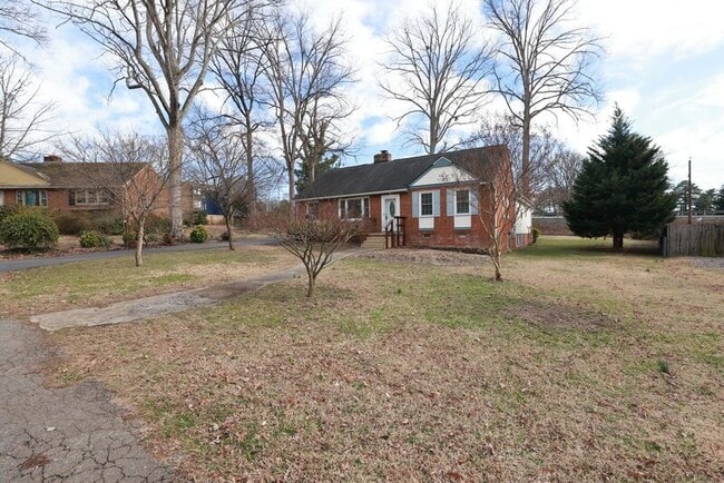 property at 8707 Mapleton Rd