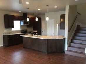 726 Edgewood Pl in Whitefish, MT - Foto de edificio - Building Photo