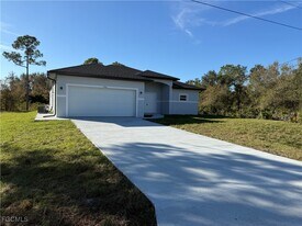 1906 Vesper Ct in Lehigh Acres, FL - Building Photo