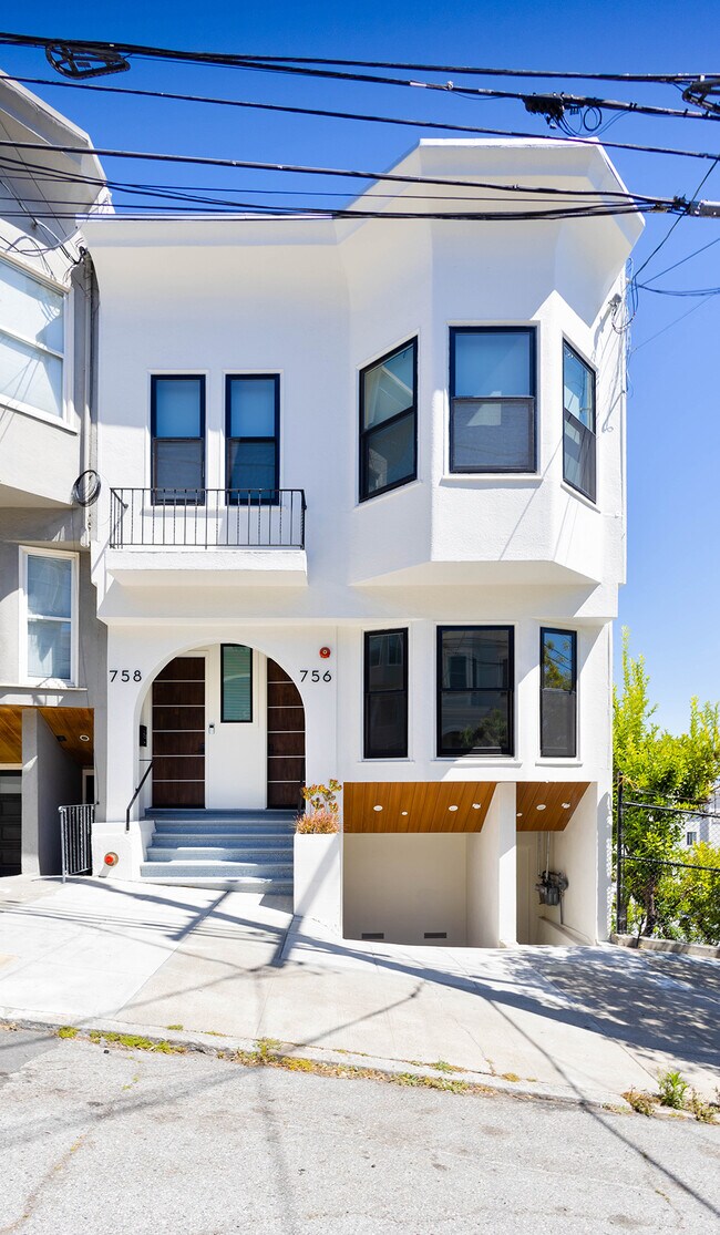 756 Chestnut St in San Francisco, CA - Foto de edificio - Building Photo