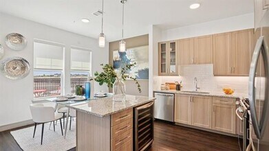 11297 American Elm Wy in Frisco, TX - Foto de edificio - Building Photo