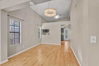 4909 Fiesta Lakes St in Las Vegas, NV - Building Photo - Building Photo