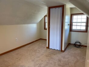 137 Kimmon Rd in Harmony, NC - Building Photo - Building Photo