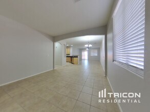 26856 N 176th Ln in Surprise, AZ - Building Photo - Building Photo