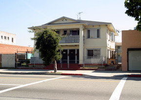 4080 S Broadway Apartments