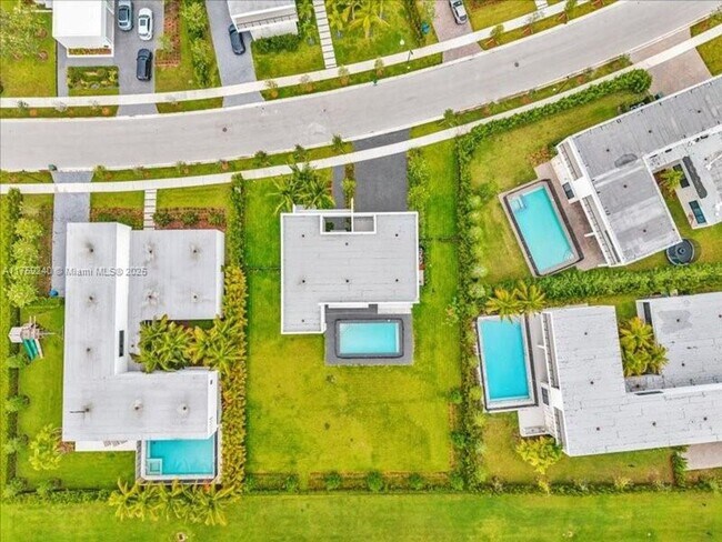 16644 Botaniko Dr S in Weston, FL - Building Photo - Building Photo