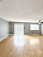 2206 Shadowdale Dr in Houston, TX - Building Photo - Building Photo