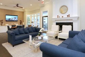 Retreat at River Park in Sandy Springs, GA - Foto de edificio - Building Photo