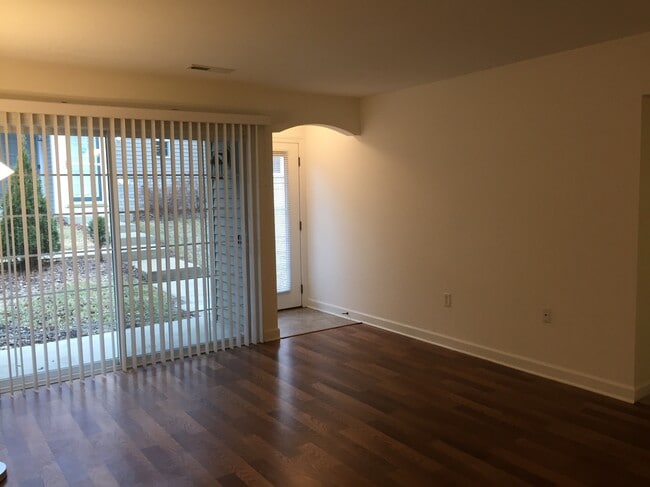 2724 Hidden Dr in St. Francis, WI - Building Photo - Building Photo