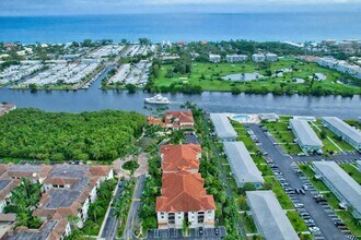 1306 Tuscany Way, Unit 306 in Boynton Beach, FL - Building Photo - Building Photo