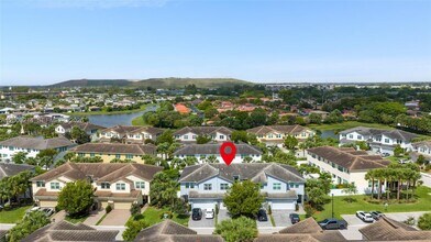 4349 Veleiros Ave in Lighthouse Point, FL - Foto de edificio - Building Photo