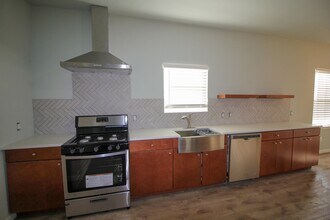 410 Cactus St in San Antonio, TX - Building Photo - Building Photo