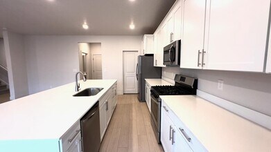 414 W Snowberry Dr in Saratoga Springs, UT - Building Photo - Building Photo