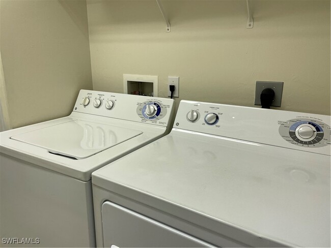 property at 3555 Laurel Greens Ln N
