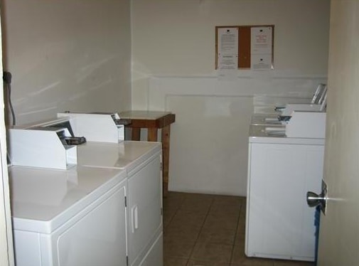 9 NE 19th Ct, Unit 102C in Wilton Manors, FL - Foto de edificio - Building Photo