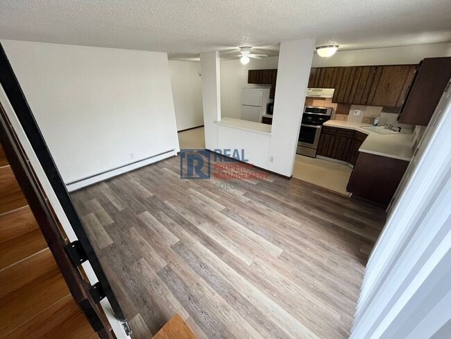 1704 E 17th St in Loveland, CO - Building Photo - Building Photo