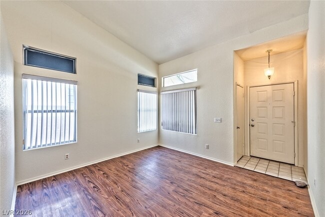 1854 Vista Del Oso Way in North Las Vegas, NV - Building Photo - Building Photo