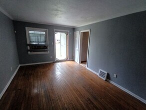 6175 Marseilles St in Detroit, MI - Building Photo - Building Photo