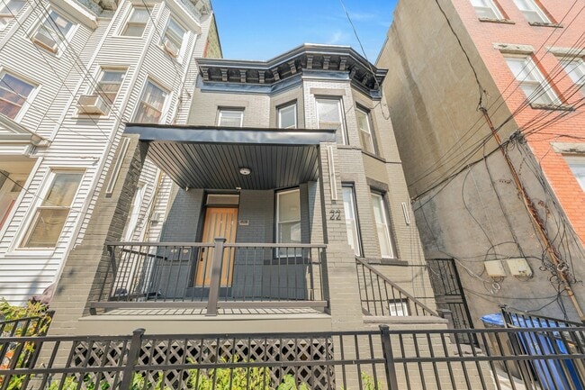 22 Grace St in Jersey City, NJ - Building Photo - Building Photo