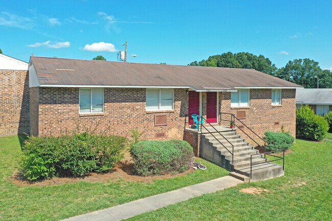 Coleridge Road Apartments in Asheboro, NC - Building Photo - Building Photo