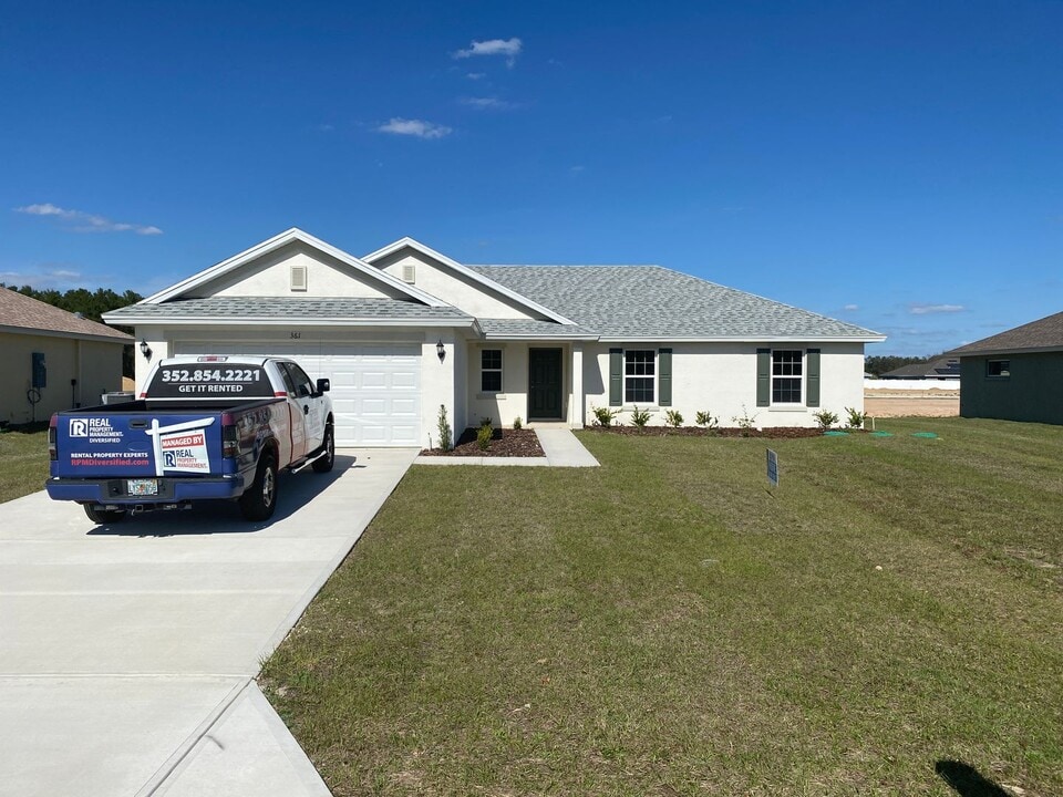 361 Marion Oaks Manor in Ocala, FL - Building Photo