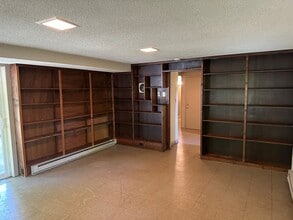 744 Crescent Dr in Reidsville, NC - Building Photo - Building Photo