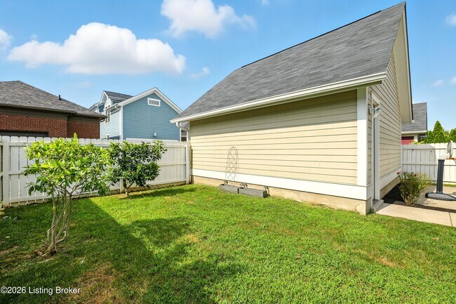 8707 Featherbell Blvd in Prospect, KY - Building Photo - Building Photo