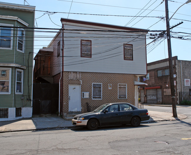 178 Thomas St in Newark, NJ - Building Photo - Building Photo