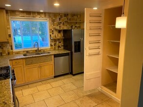 5 Oak Crest Ct in Novato, CA - Building Photo - Building Photo