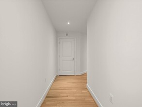 2425 L St NW in Washington, DC - Building Photo - Building Photo