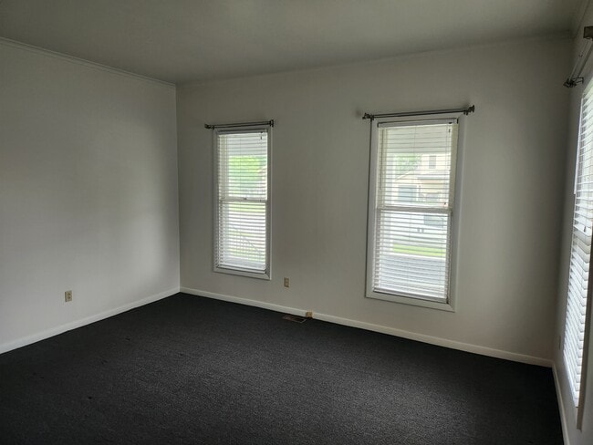 319 N Hamilton St, Unit 102