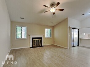 10983 Morning Dove Dr in Hampton, GA - Building Photo - Building Photo
