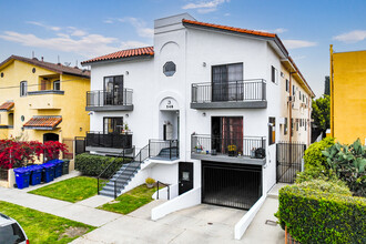 548 N Westmoreland Ave in Los Angeles, CA - Building Photo - Primary Photo