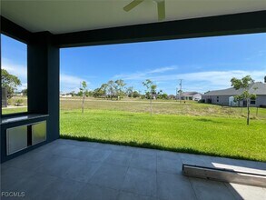 2716 NW 22nd St in Cape Coral, FL - Building Photo - Building Photo