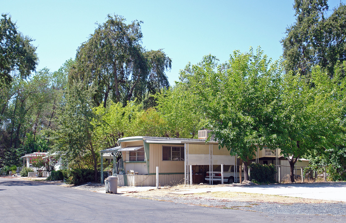 Glenbrook Trails in Loomis, CA - Building Photo