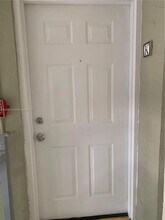 17500 NW 67th Pl in Hialeah, FL - Building Photo - Building Photo