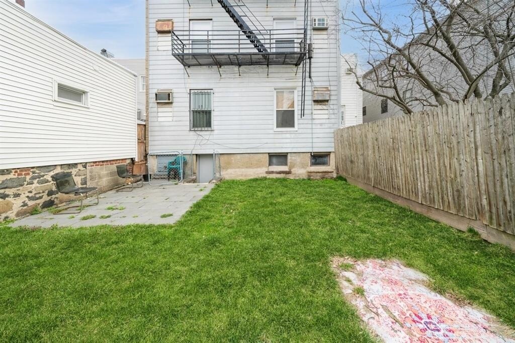 259 Griffith St in Jersey City, NJ - Building Photo