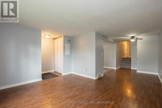 81 Marc Blvd in Welland, ON - Building Photo - Building Photo