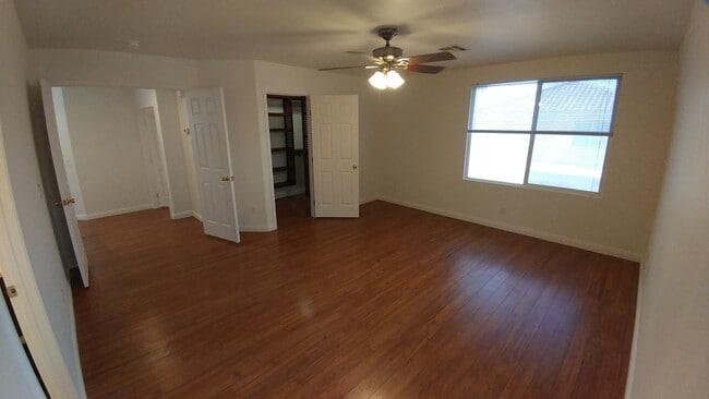 10018 Flagstaff Butte Ave in Las Vegas, NV - Building Photo - Building Photo