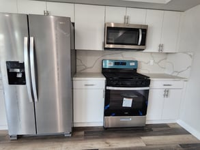 1301 N Kingsley Dr-Unit -1301 in Los Angeles, CA - Foto de edificio - Building Photo