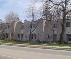 200-206 Lakeshore Rd W Apartments